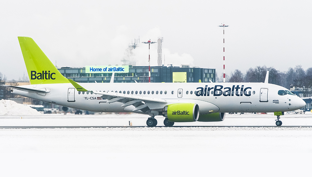 Авиакомпания airBaltic получает 24-й и 25-й самолеты Airbus A220-300