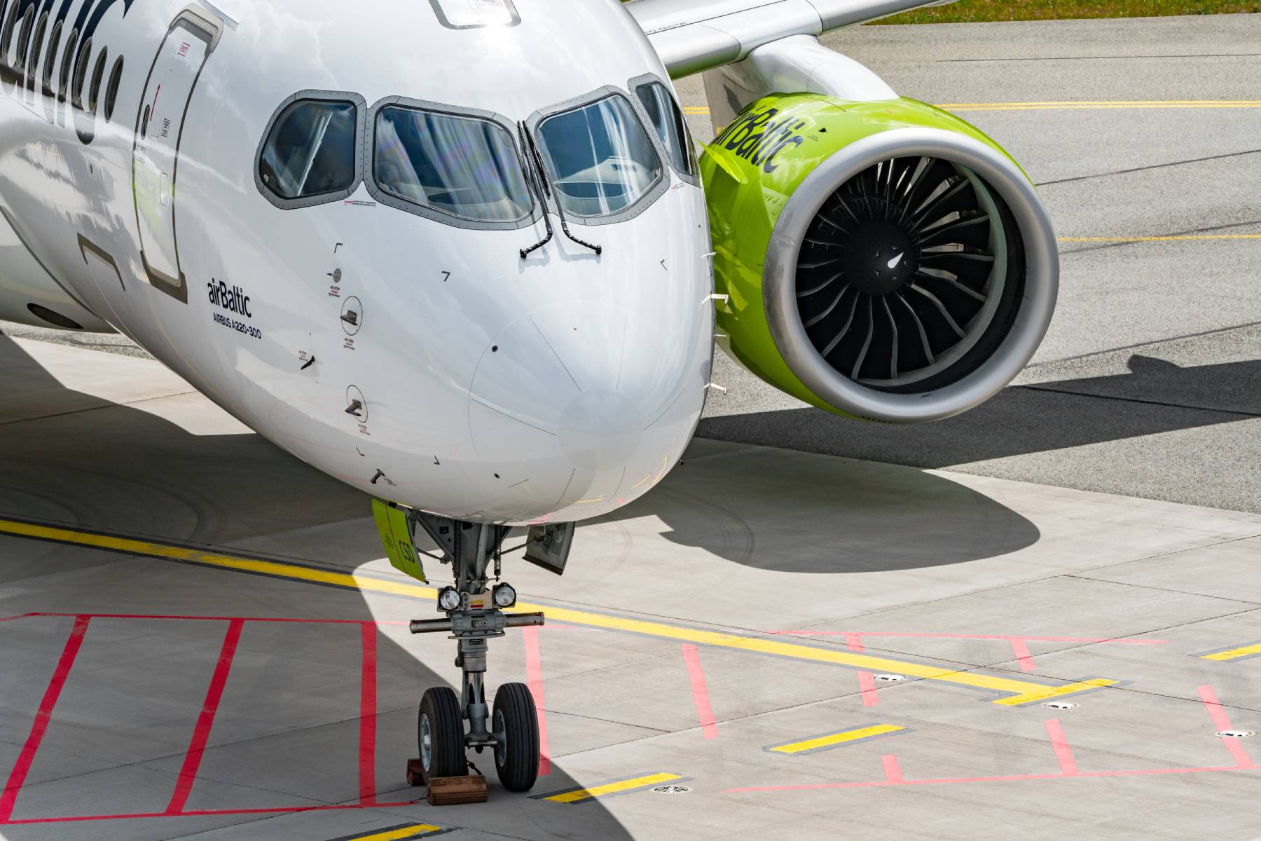Авиакомпания airBaltic объявляет о 18 новых маршрутах